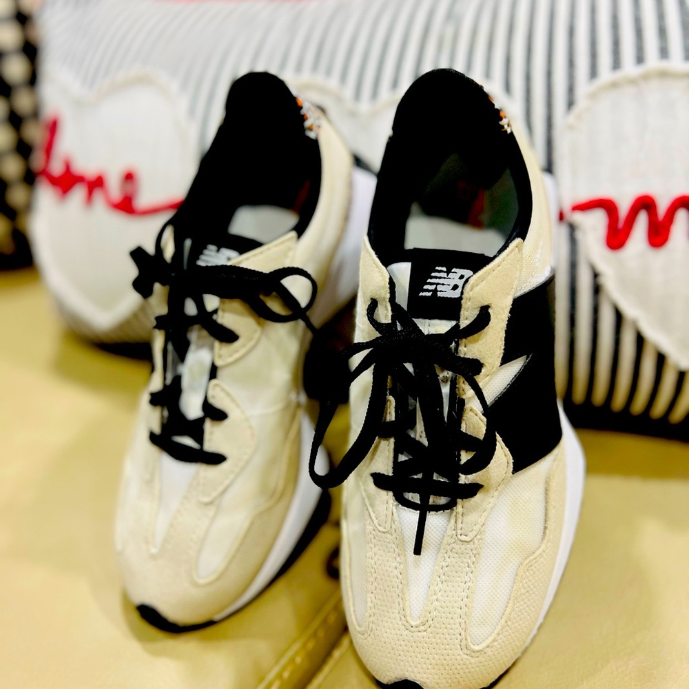 5 FOR $25 SALE, New Balance 327